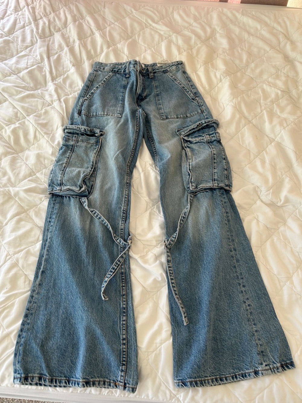 Zara Light Blue Wide-Leg Cargo Jeans